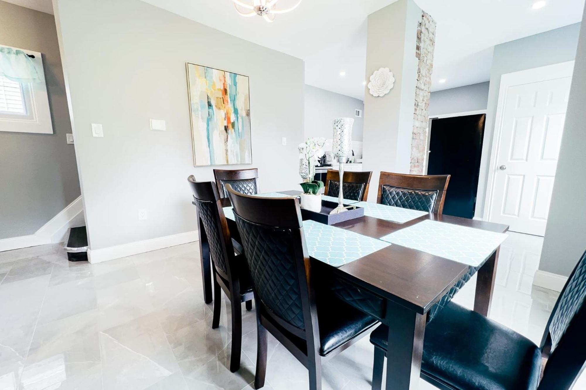 2 Homes, 1 Stay-7Br Niagara Falls Compound Dış mekan fotoğraf