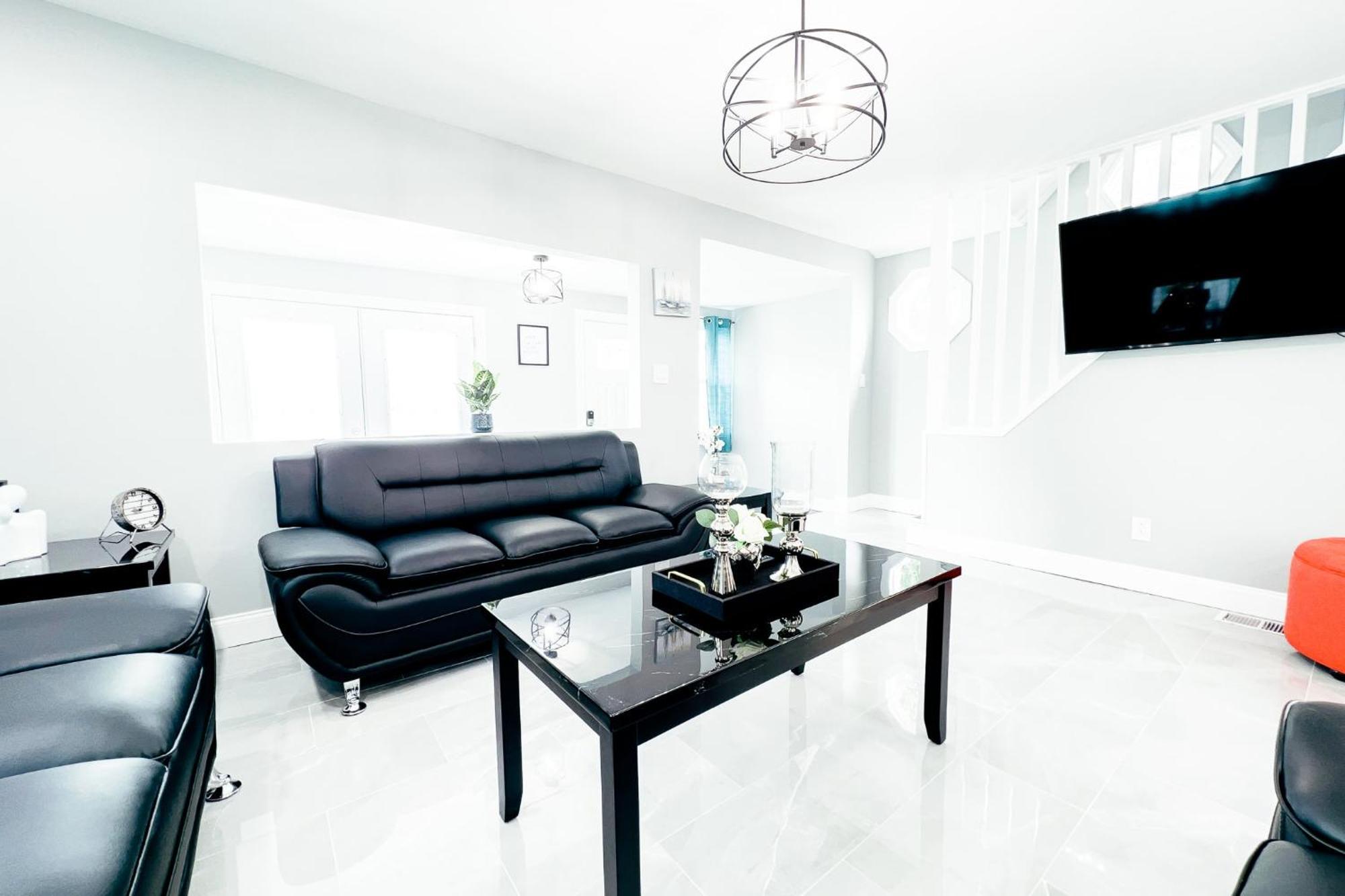 2 Homes, 1 Stay-7Br Niagara Falls Compound Dış mekan fotoğraf