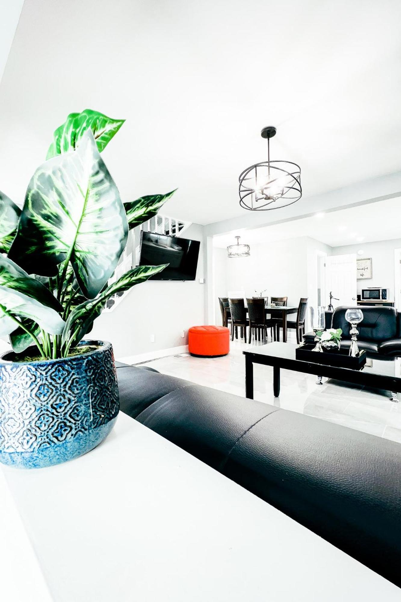 2 Homes, 1 Stay-7Br Niagara Falls Compound Dış mekan fotoğraf